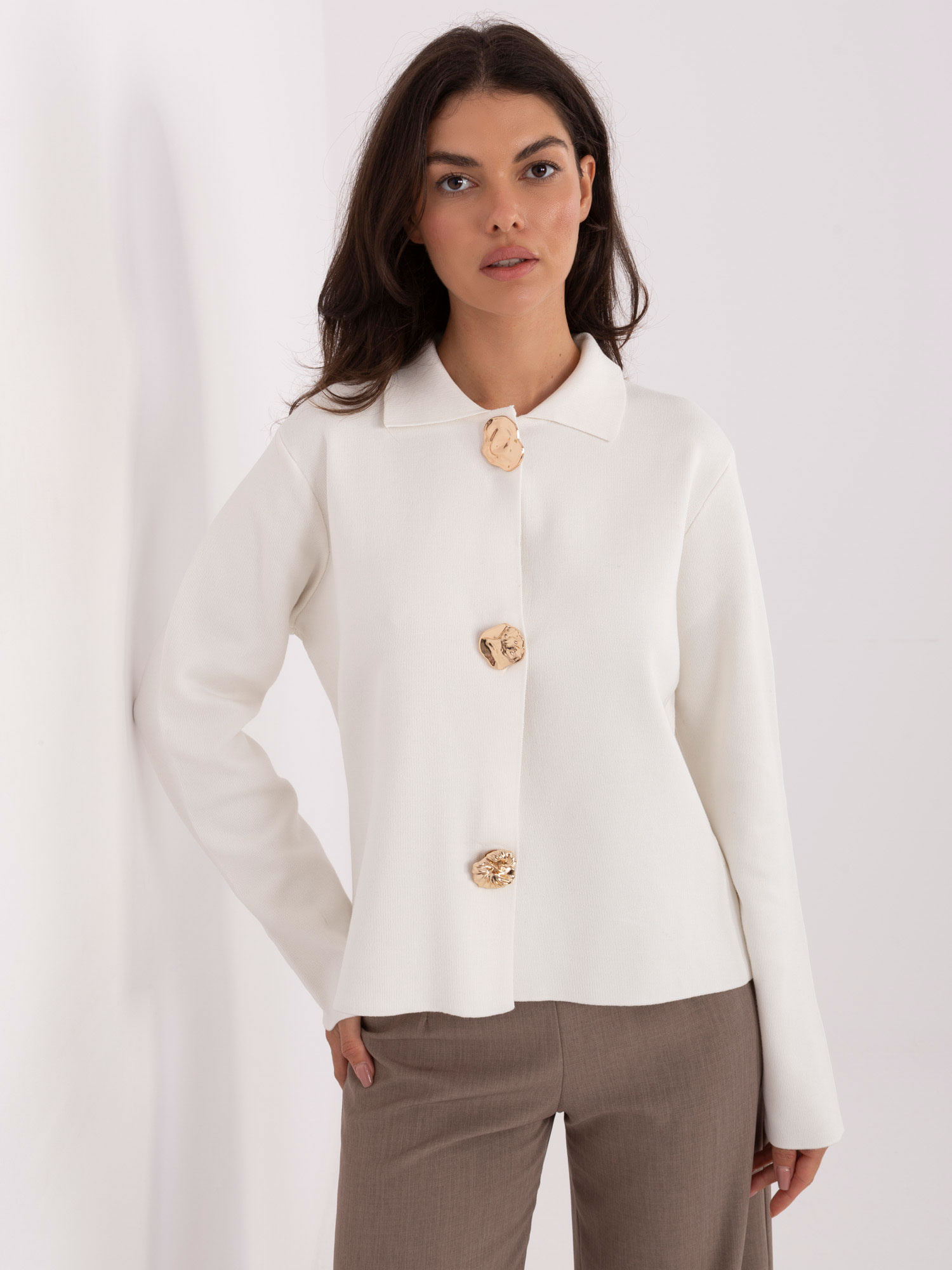 Sweter ecru