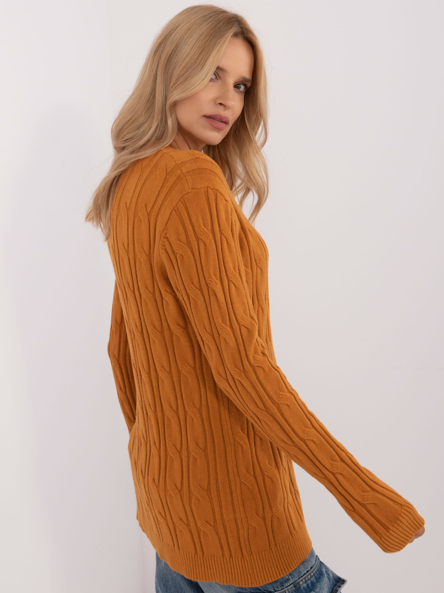 Sweter ciemny żółty