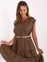 Braunes Sommerkleid aus Musselin.