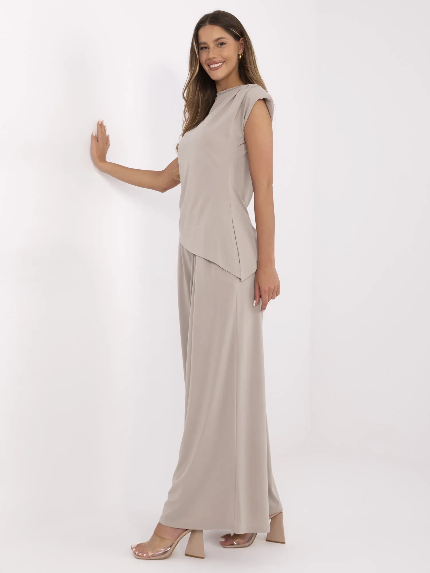 Dark beige elegant sleeveless set.