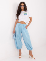 Jasnoniebieskie sztruksowe spodnie bez zapięcia