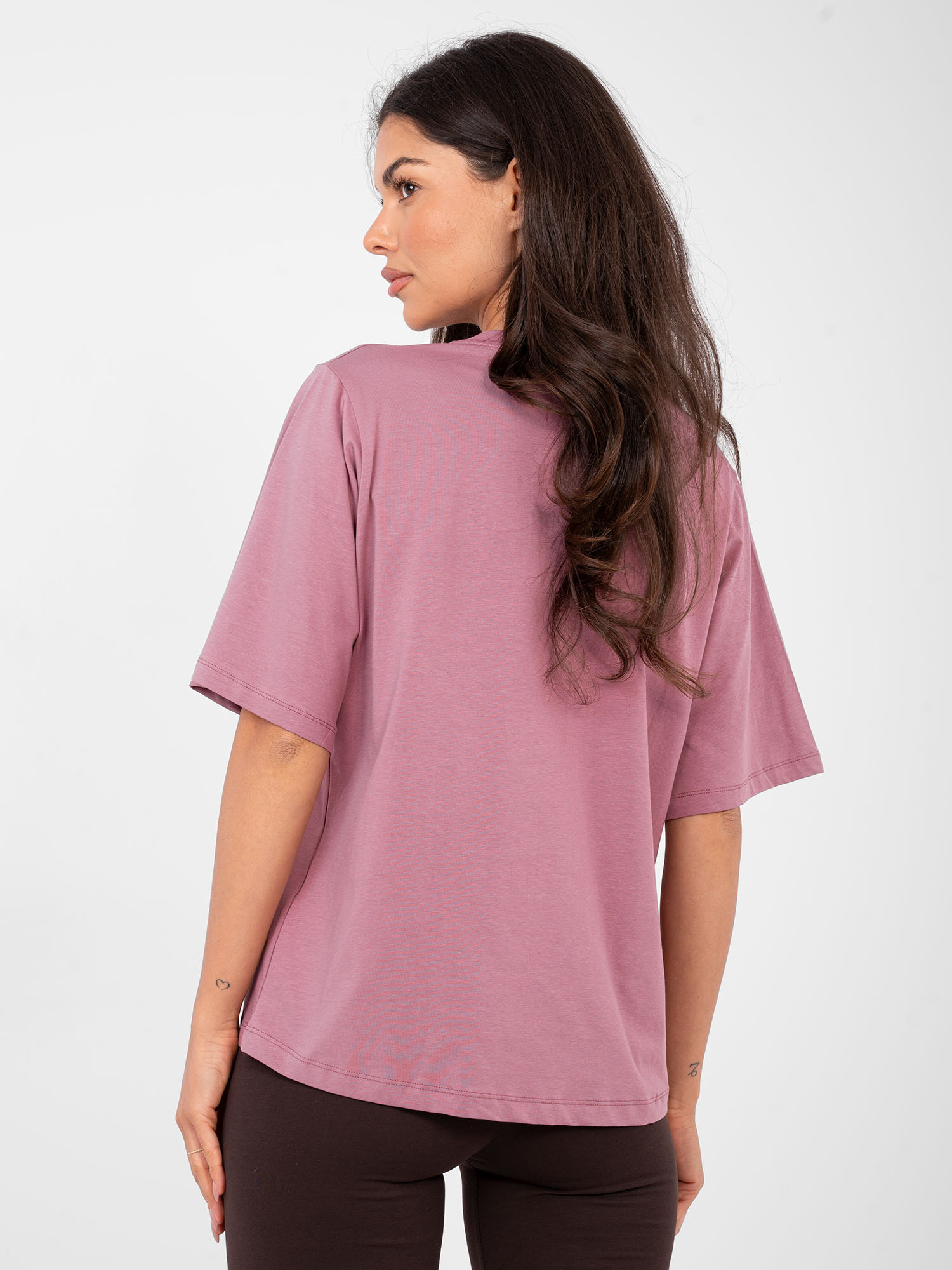 Dirty pink t-shirt with a longer back RUE PARIS.