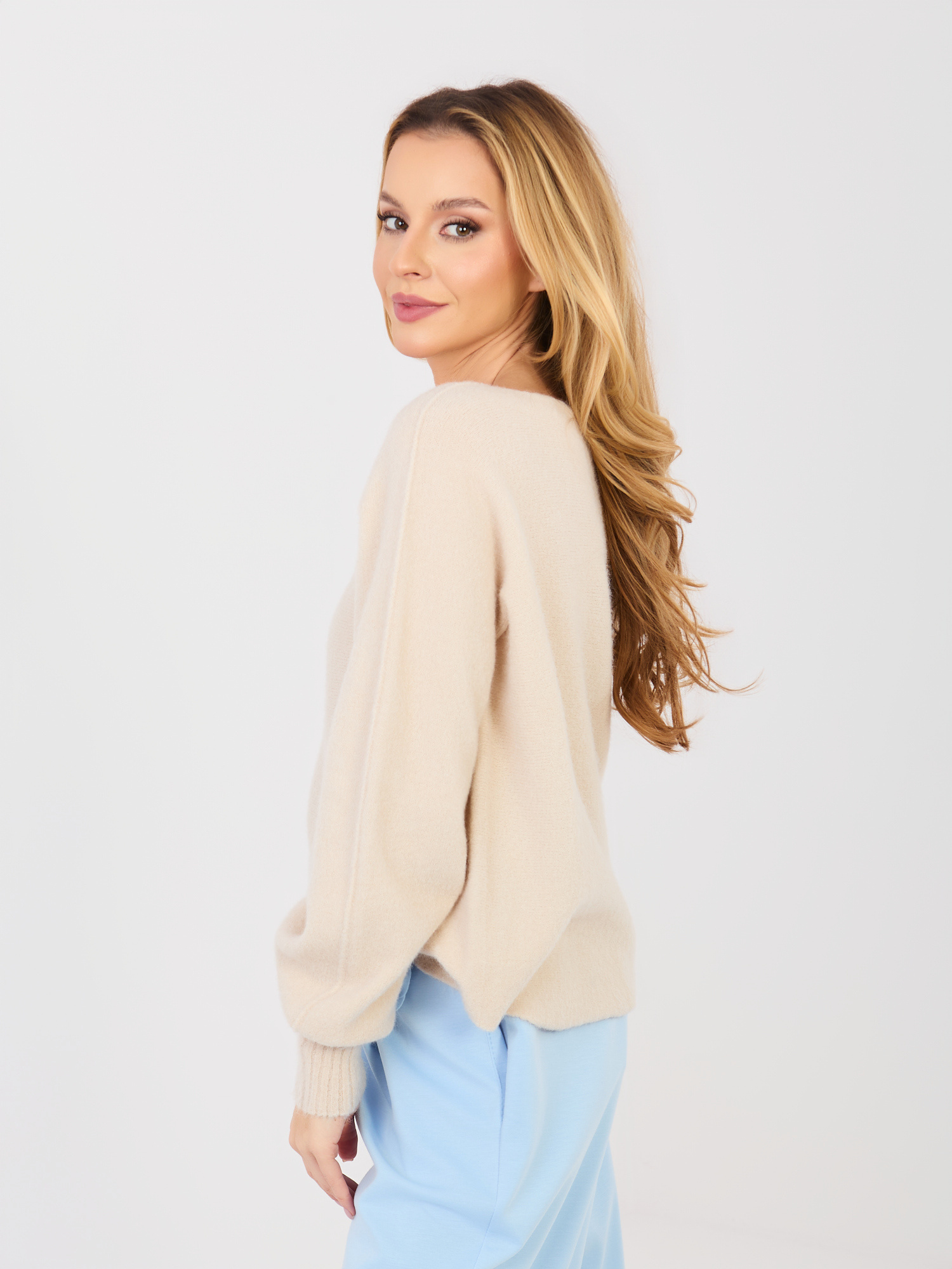 Sweter beżowy