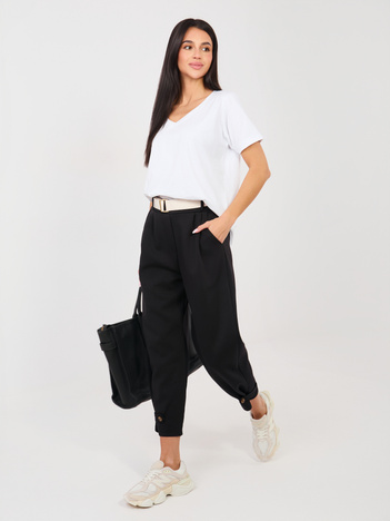 Czarne dresowe spodnie z paskiem