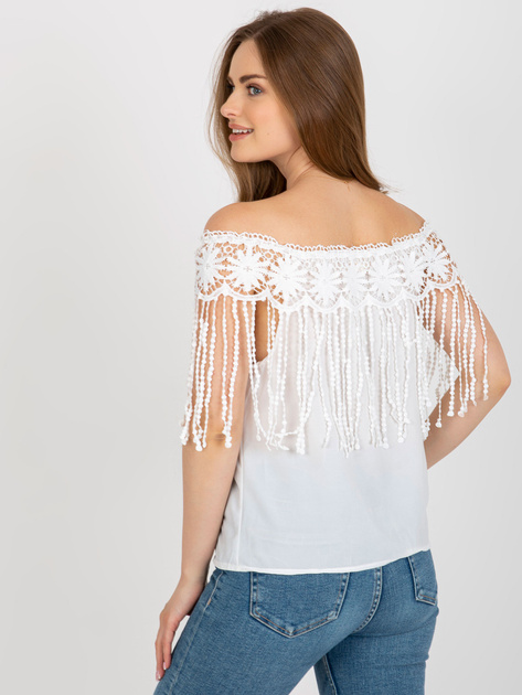 Hurtownia Biała damska bluzka hiszpanka z koronką