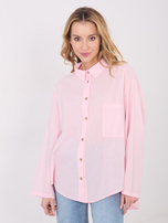 Helle rosa Baumwollbluse mit Reißverschluss.