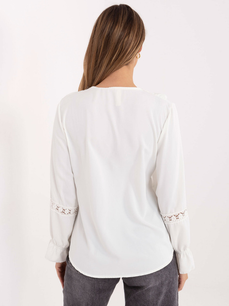 Ecru wizytowa bluzka z koronką