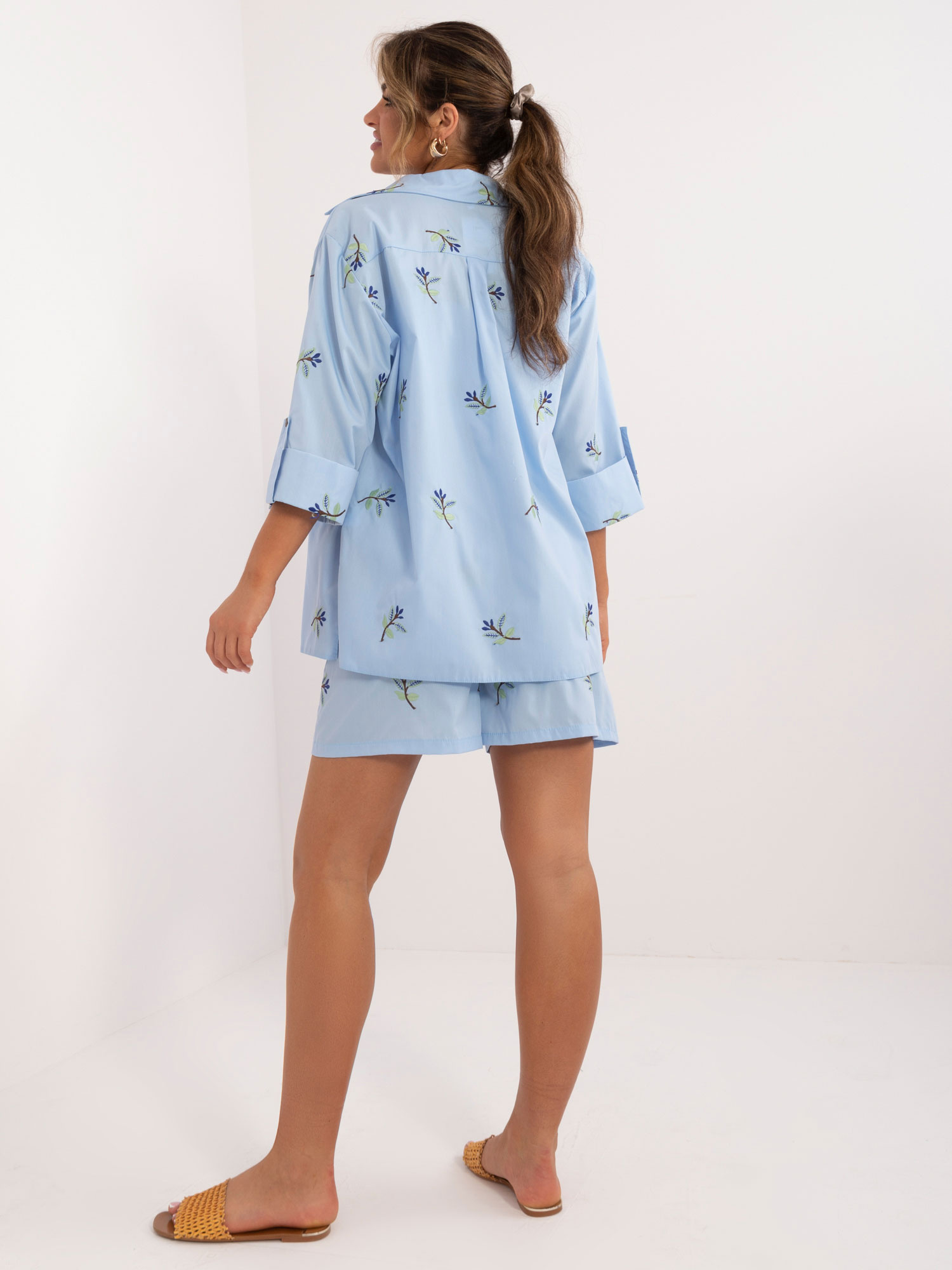 Hurt light blue three-piece summer set made of cotton.