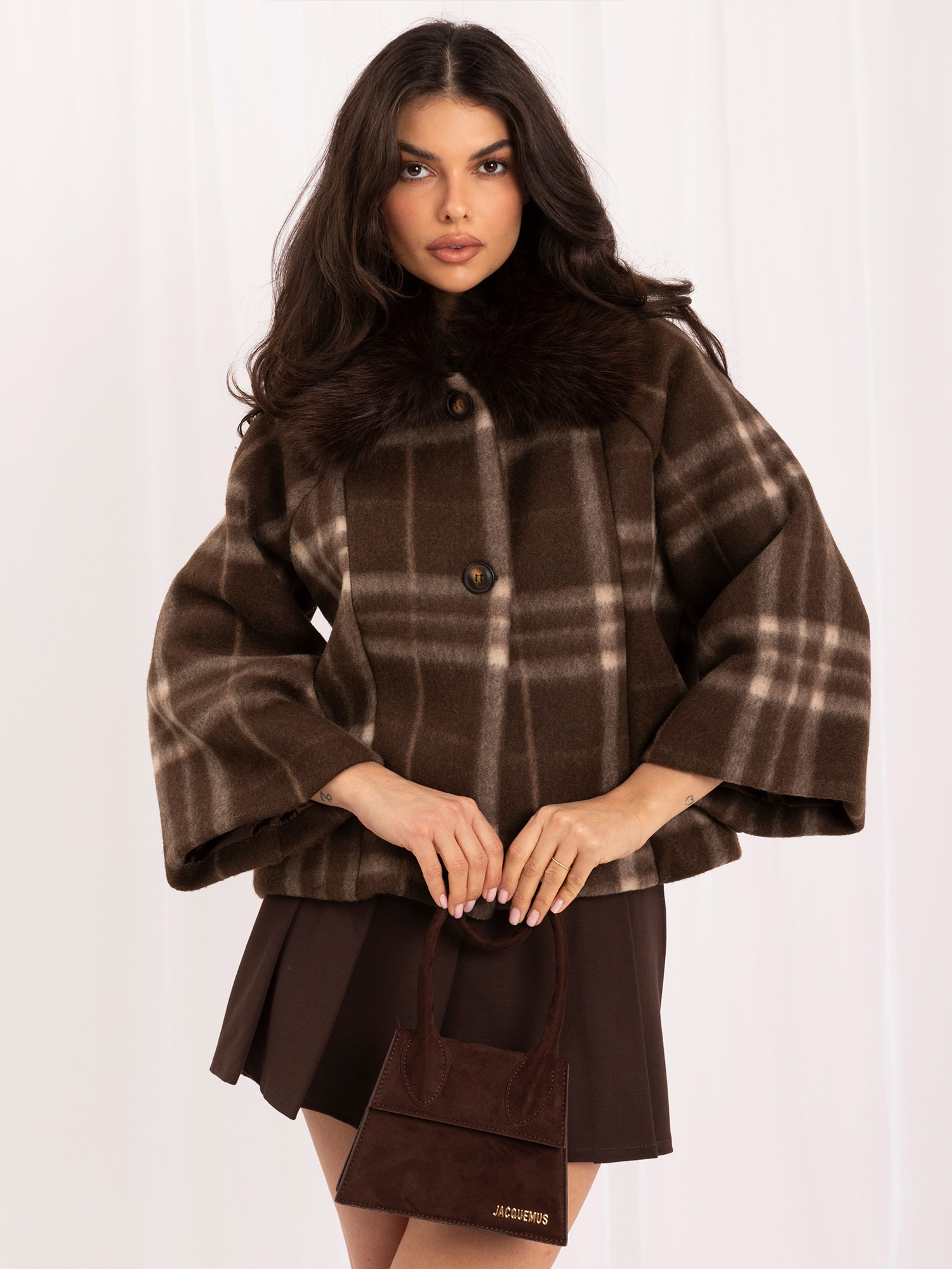 Brown checkered coat with loose 3/4 sleeves.