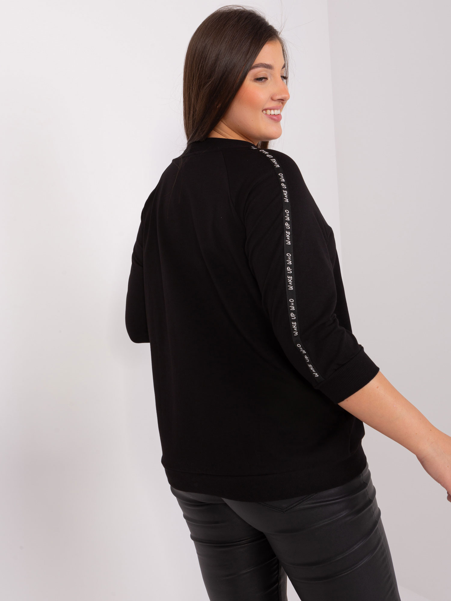 Czarna bluza damska plus size bez kaptura