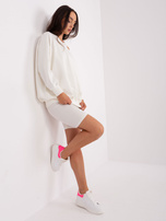 Hurtownia Ecru trzyczęściowy komplet casualowy z bawełny