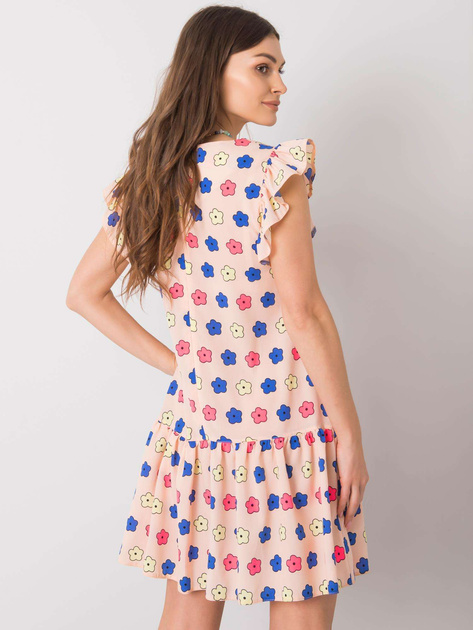 Jasnoróżowa sukienka z falbaną Eria