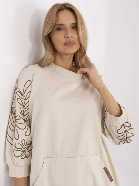 Jasnobeżowa damska bluza kangurka z haftem