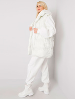 Ecru komplet trzyczęściowy z kamizelką Abigail