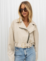 Helle beige kurze Jacke aus Kunstleder RUE PARIS.