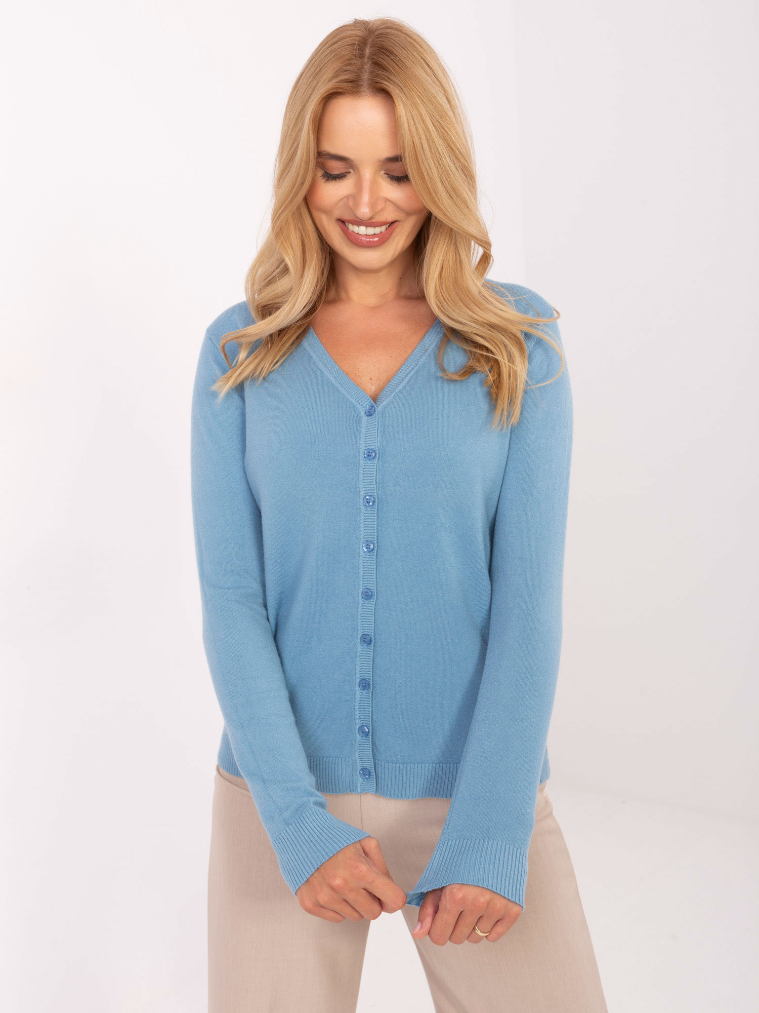 Sweter jasny niebieski