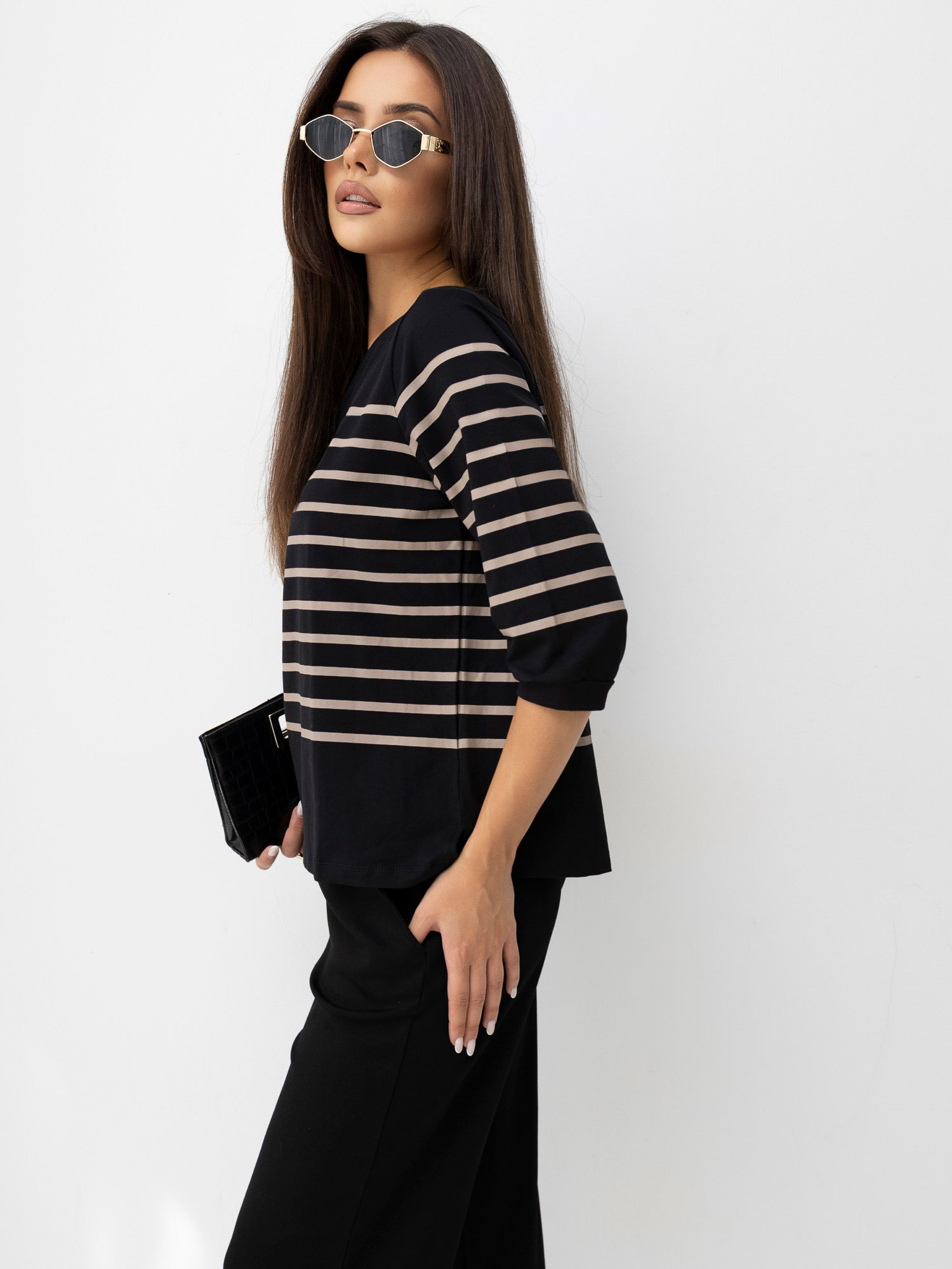 Czarna bawełniana  bluzka oversize w paski 