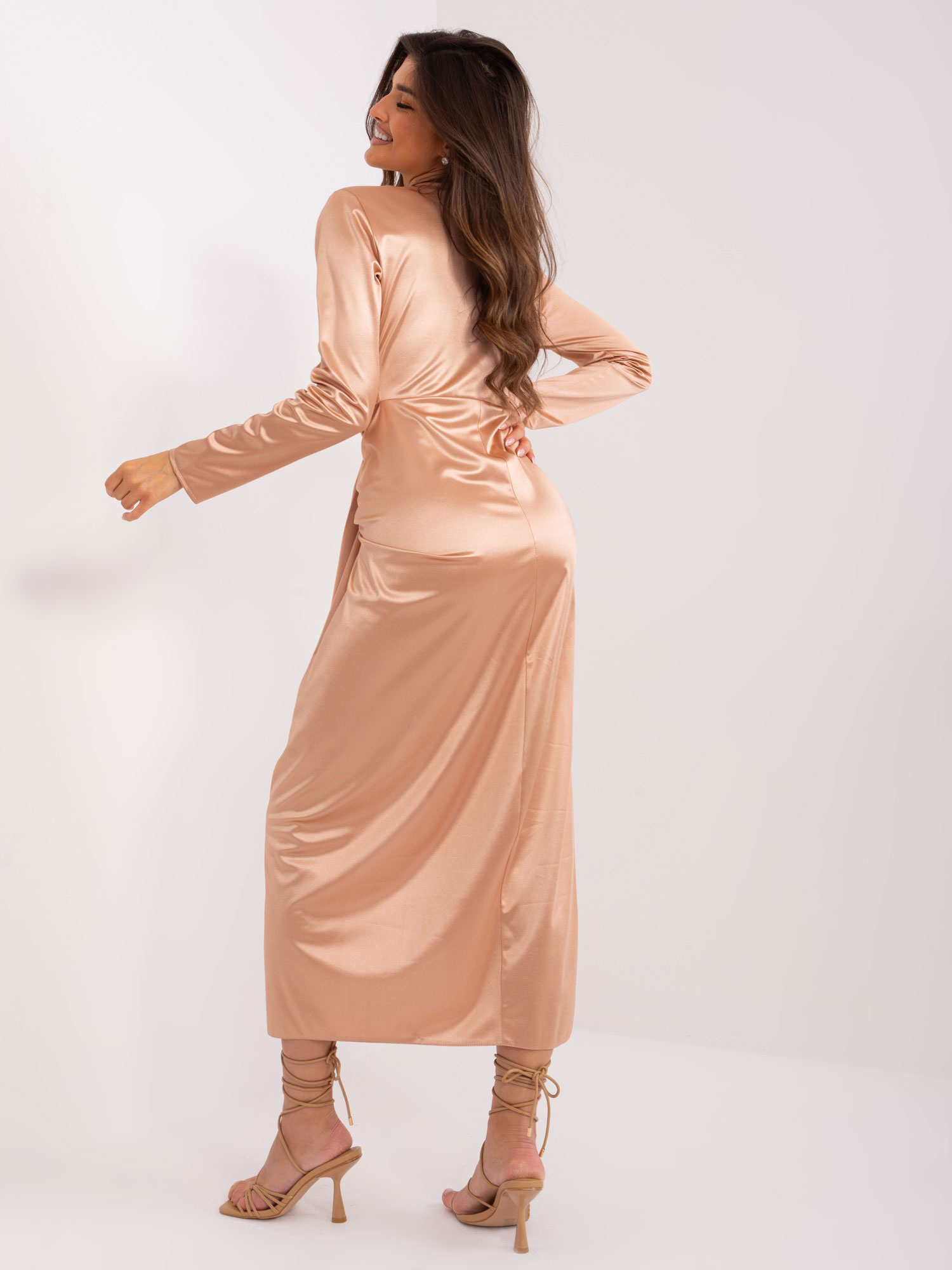 Hurt Light pink midi evening dress with a slit.