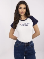 Ecru-granatowy damski t-shirt z nadrukiem