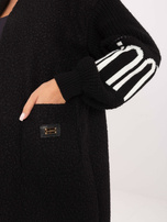 Czarny damski kardigan z napisami na rękawach