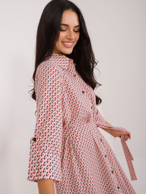 Hurt Brzoskwiniowa sukienka szmizjerka z paskiem