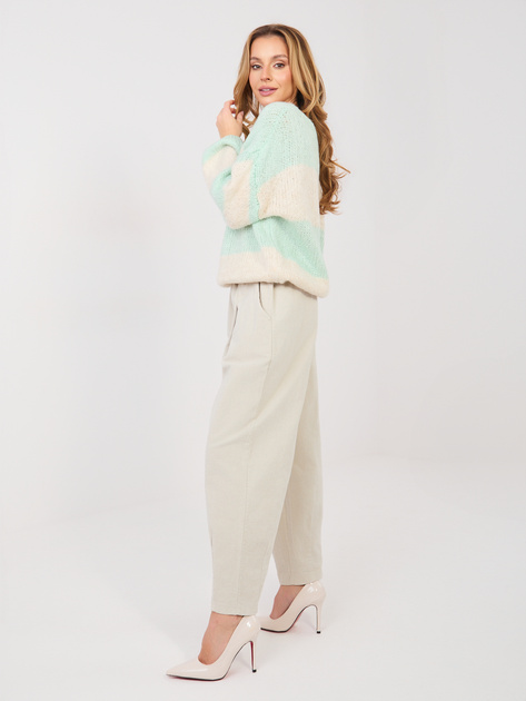 Jasnobeżowe spodnie marchewki z sztruksu