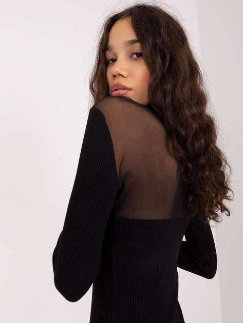 Hurt Czarna sukienka z siateczkowym dekoltem BASIC FEEL GOOD