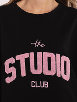 Czarna bluza oversize z wypukłym napisem