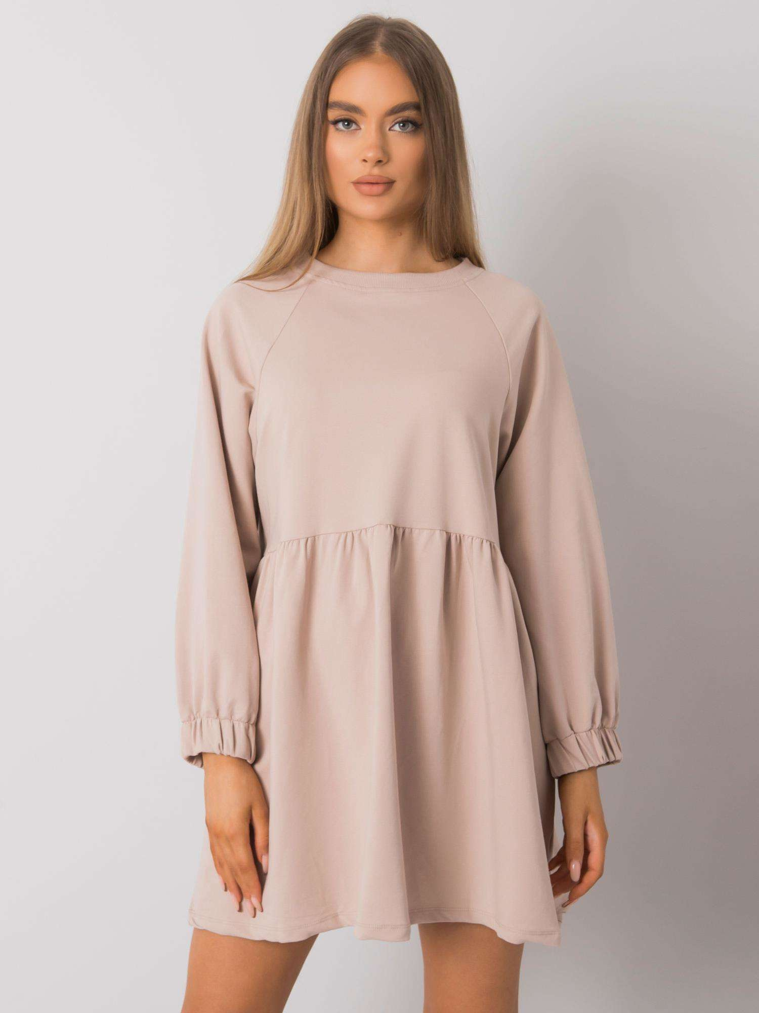 Helle beige Kleid mit langen Ärmeln Bellevue.