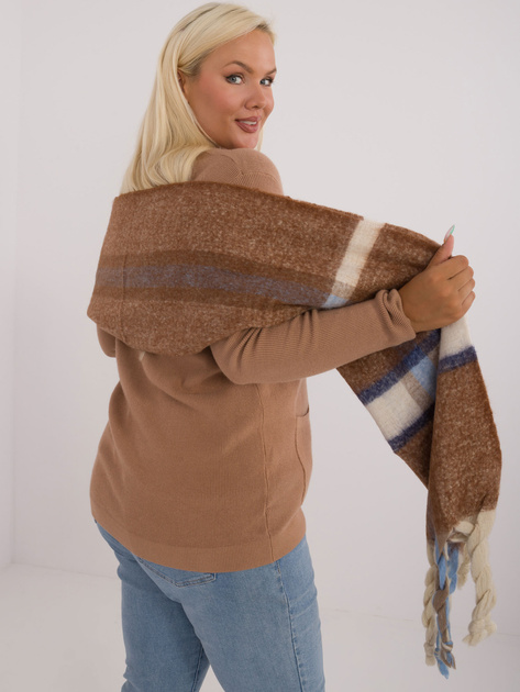 Hurt Brązowy długi szal damski z ciepłej dzianiny w kratę