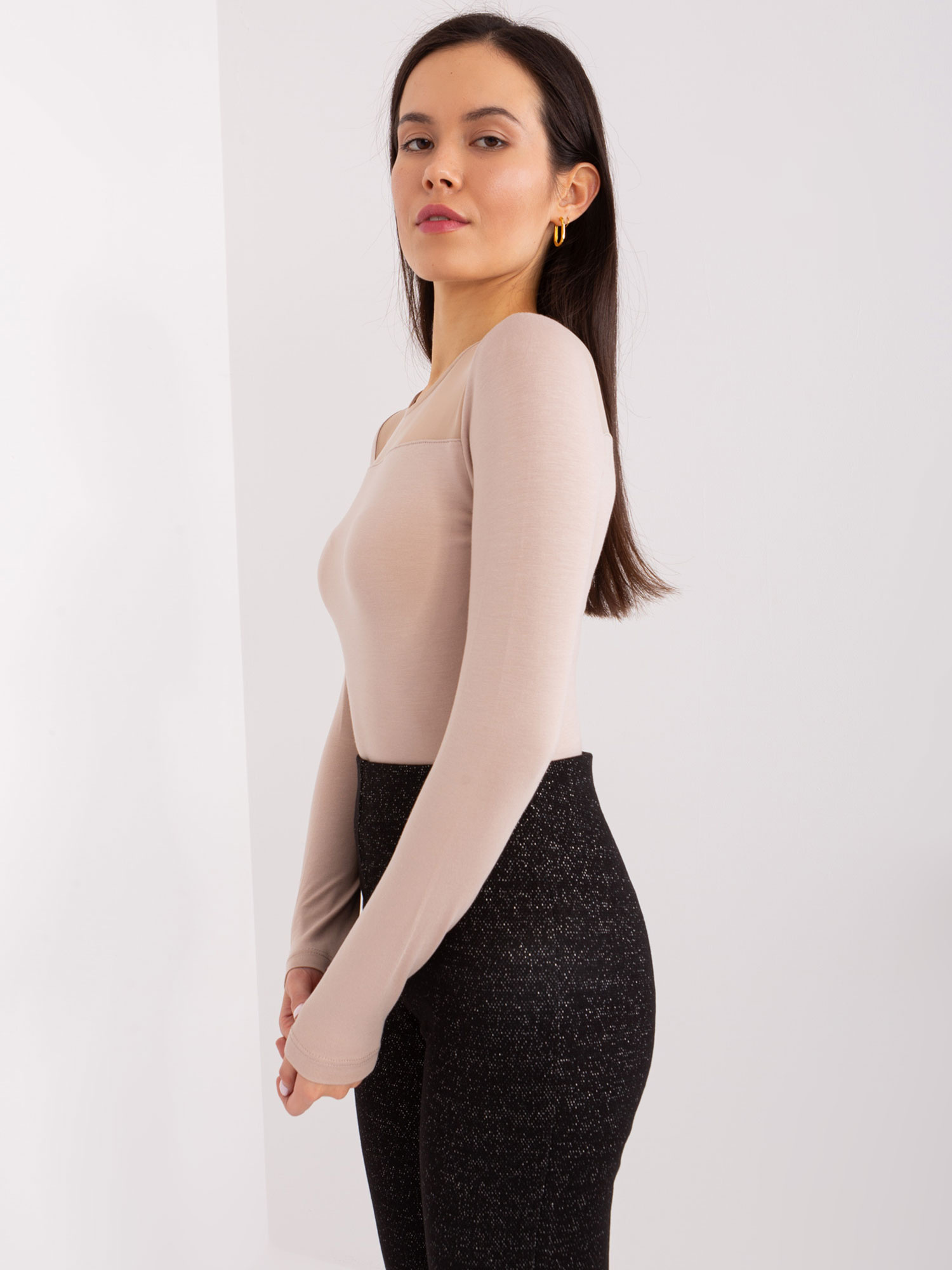 Beżowa bluzka longsleeve z siateczką BASIC FEEL GOOD