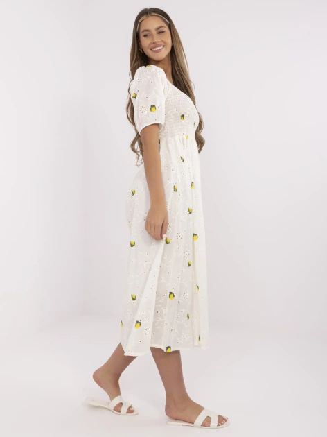 Ecru ażurowa sukienka na lato