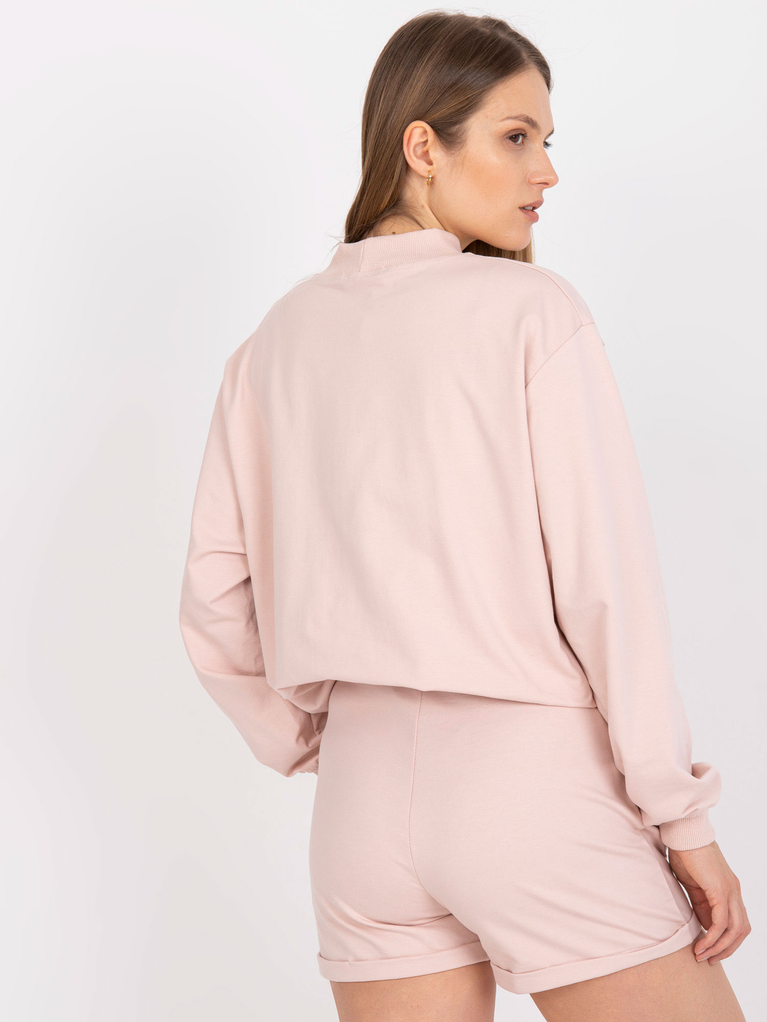 Helle rosa Basic Sweatshorts mit hoher Taille.