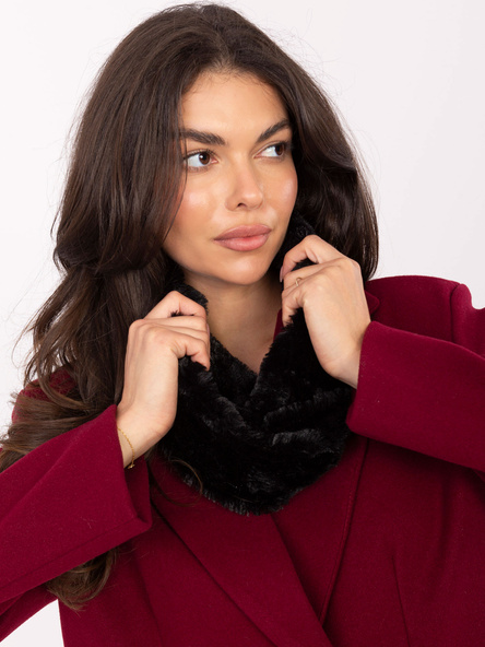 Czarny futrzany komin damski