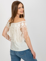 Hurt Jasnobeżowa letnia bluzka hiszpanka z koronką