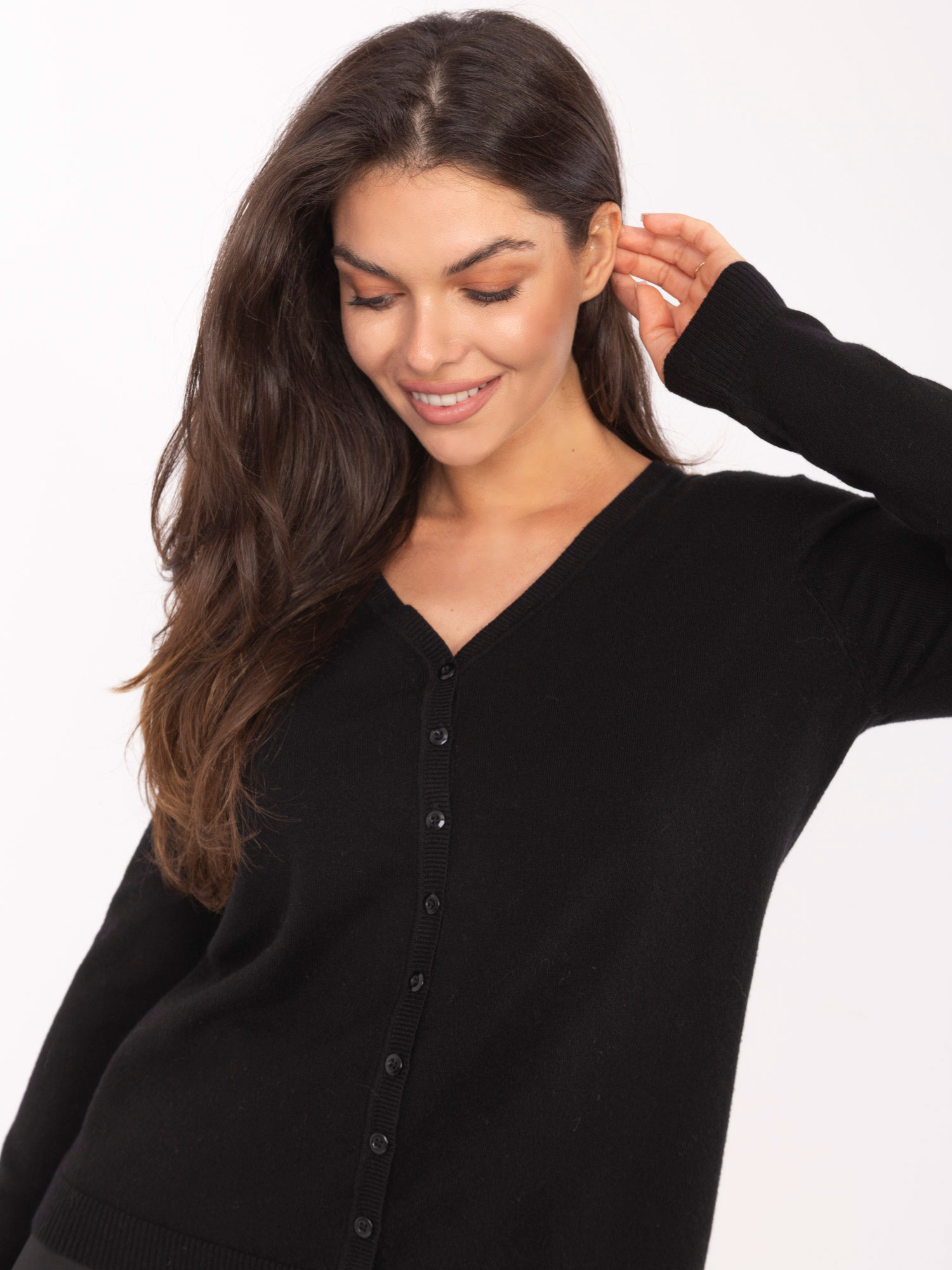 Schwarzer Cardigan aus einer Modal-Mischung.