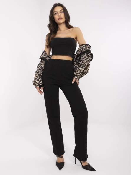 Czarne dresowe spodnie basic z przeszyciami