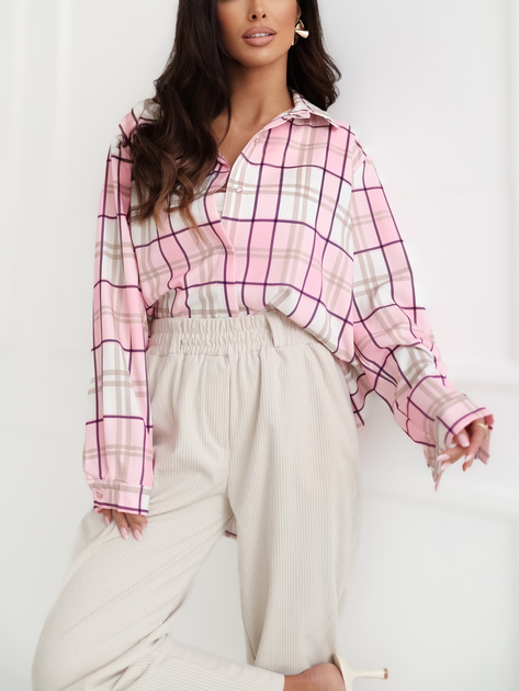 Jasnoróżowa rozpinana koszula z kołnierzykiem