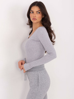 Jasnoszary longsleeve basic z bawełny 