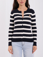 Dunkelblauer, offen tragbarer Pullover mit Zöpfen.