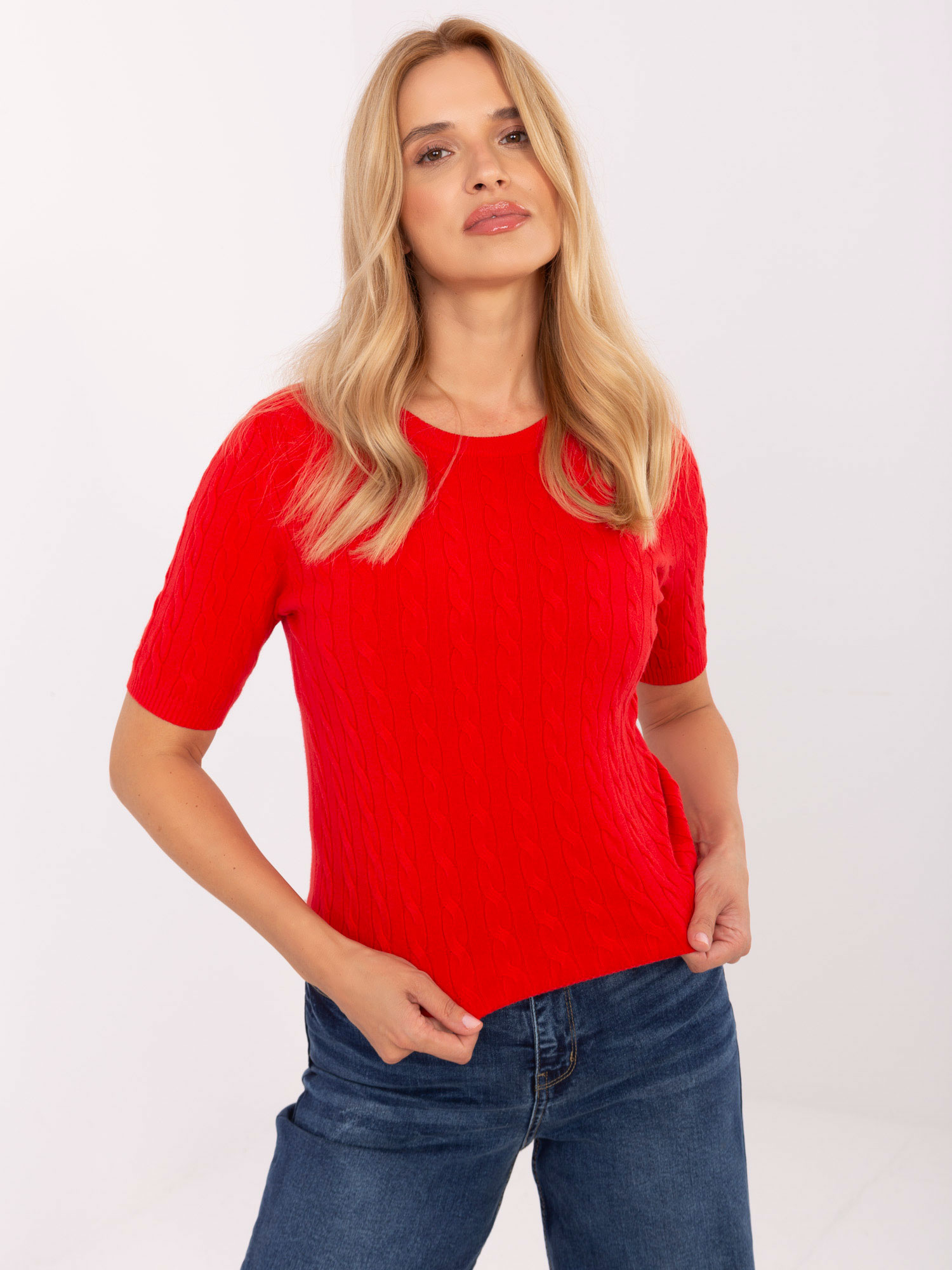Sweter czerwony