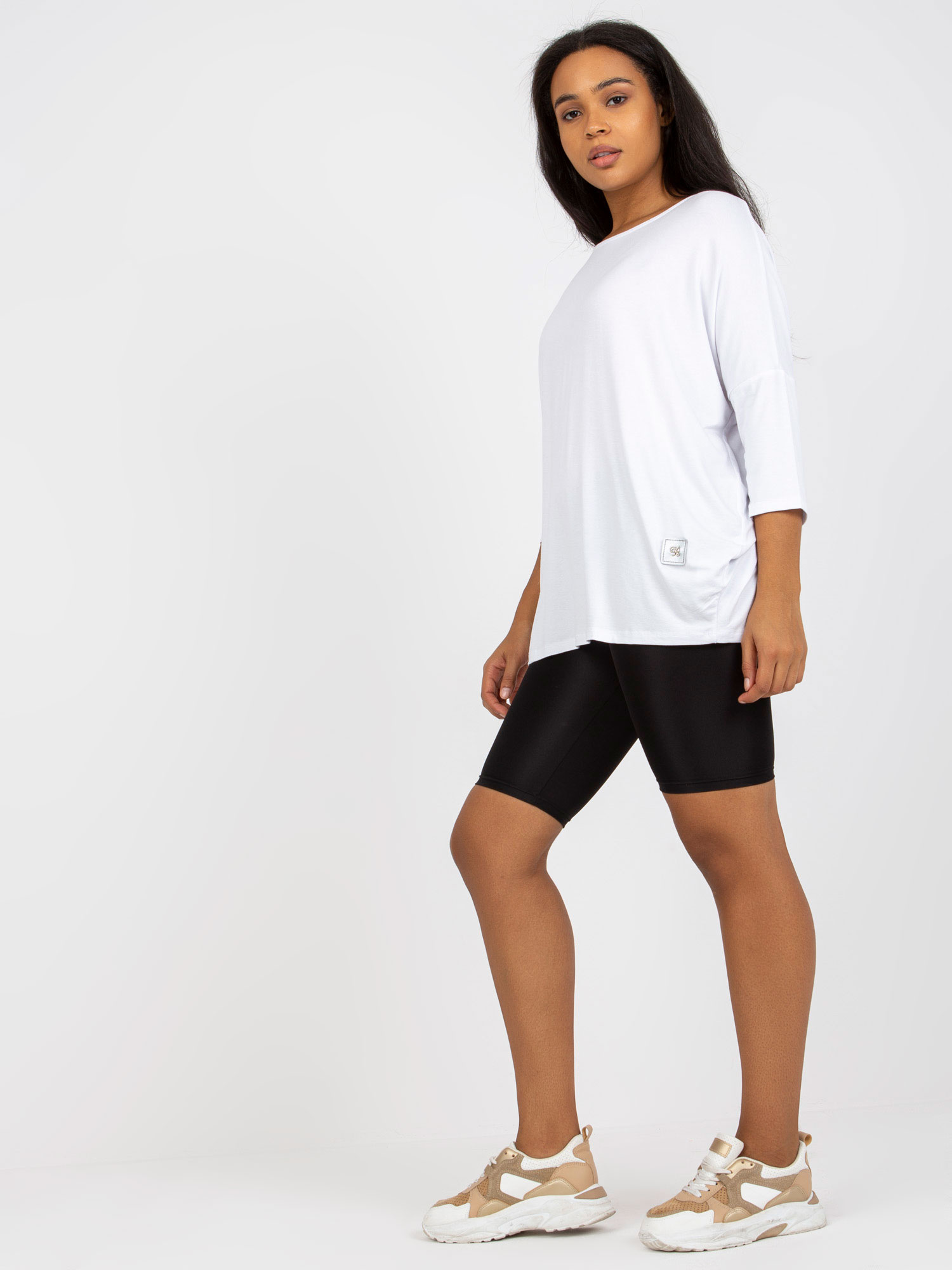 Hurtownia online Biała gładka bluzka plus size z rękawem 3/4