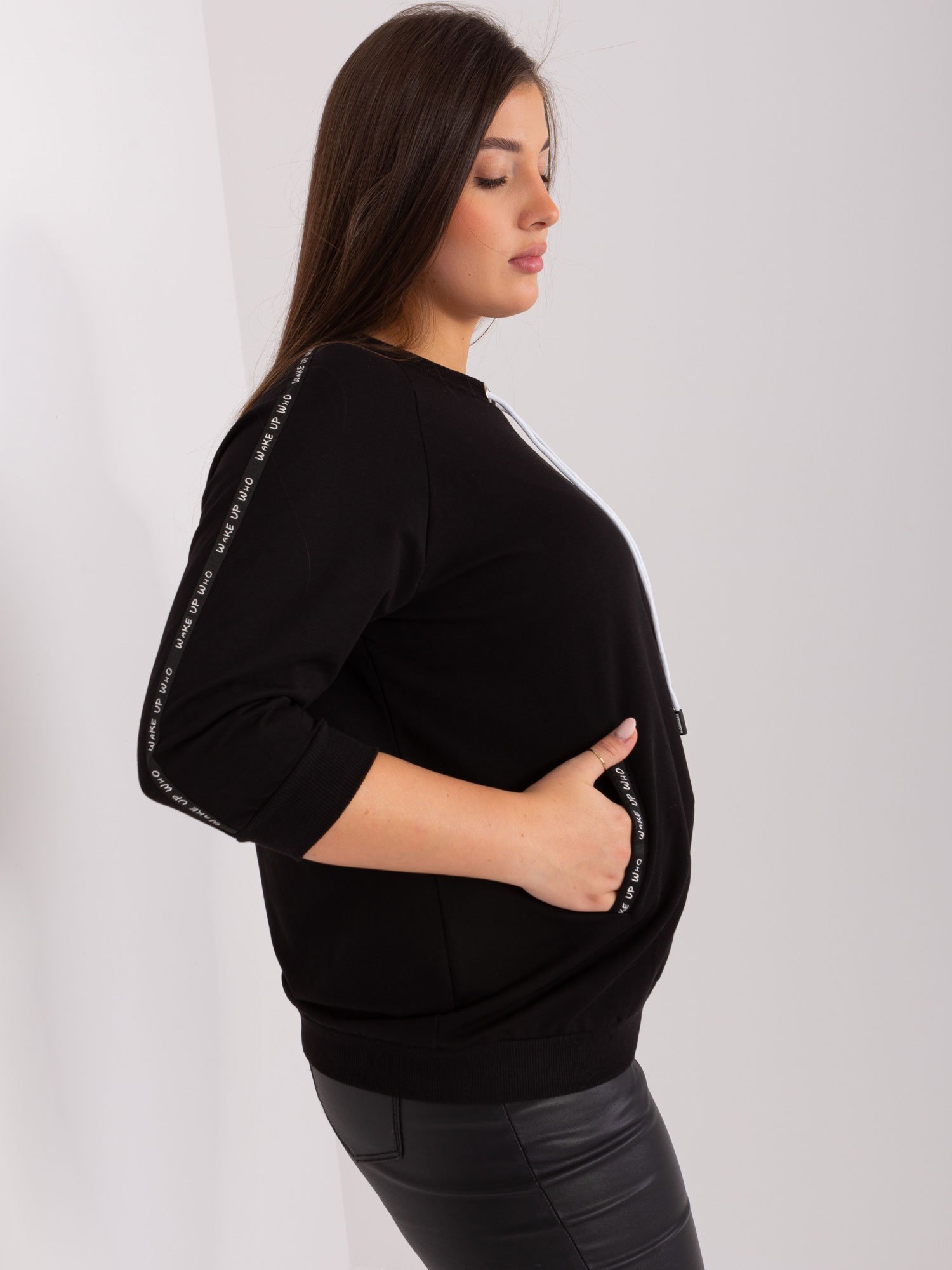 Czarna bluza damska plus size bez kaptura