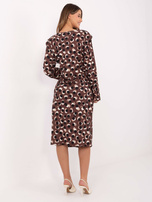 Brązowa midi sukienka z marszczeniem RUE PARIS