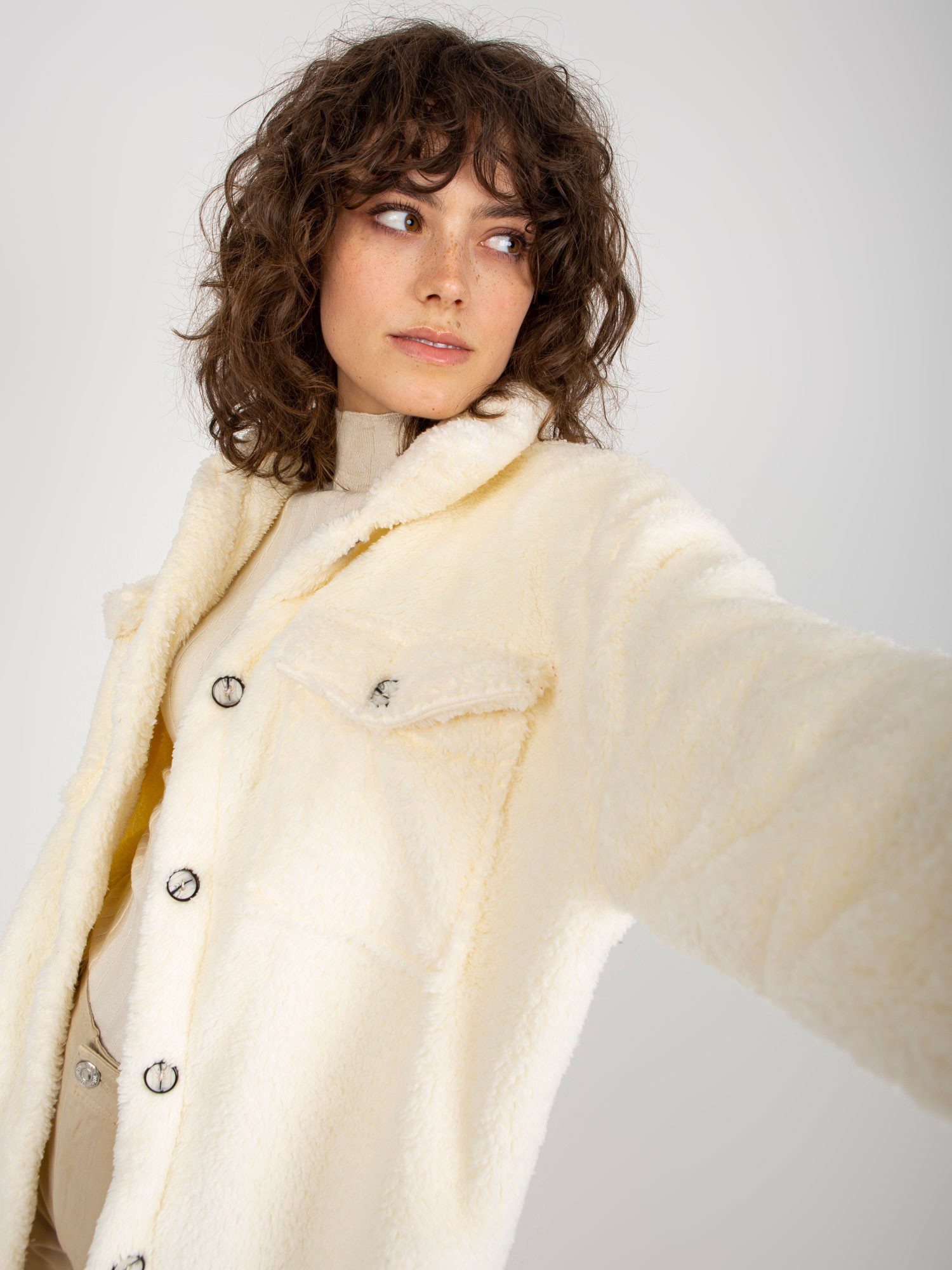 Hurt Ecru long fur shirt with collar RUE PARIS.