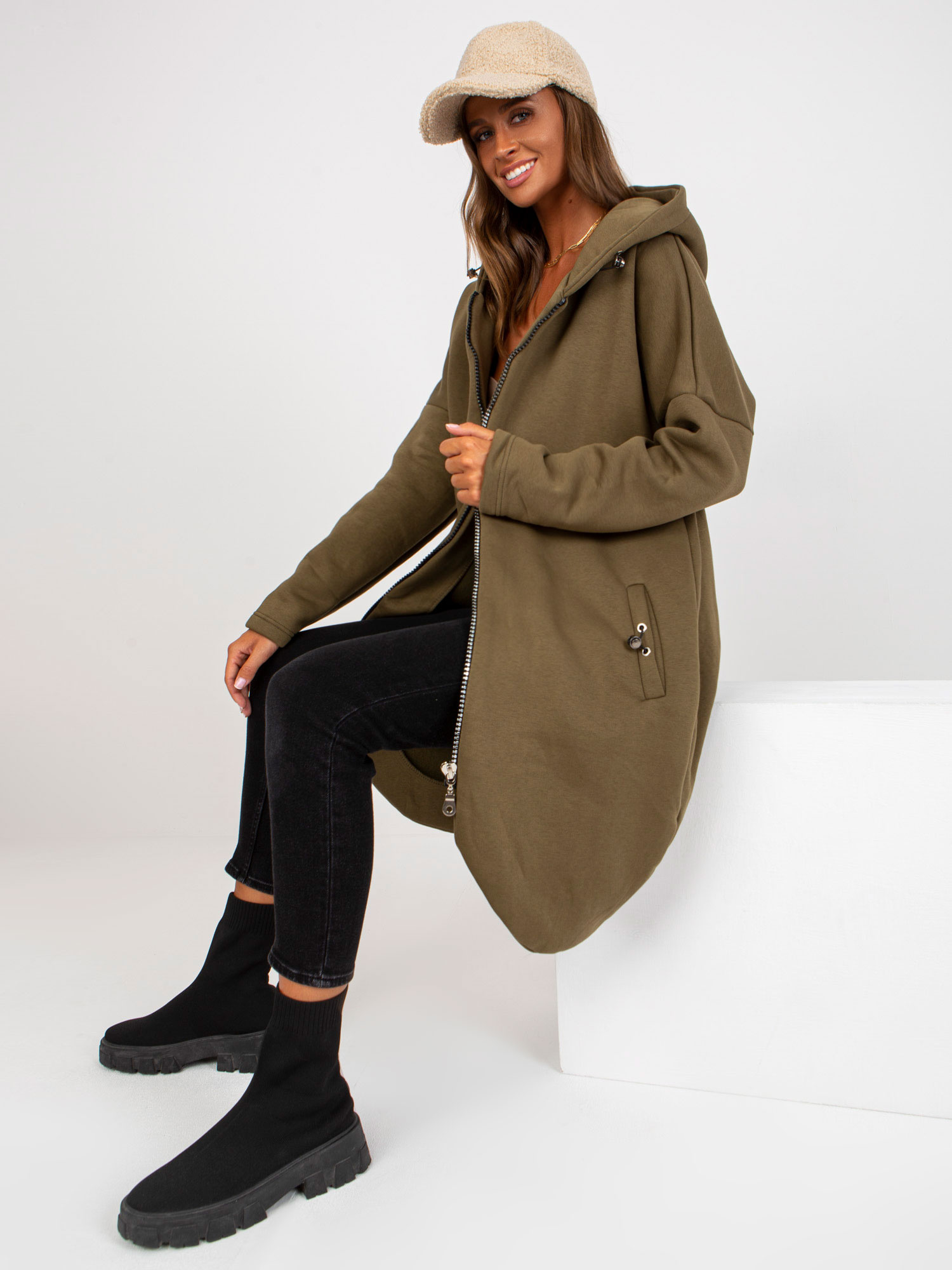 Khaki dresowa rozpinana bluza basic z kieszeniami Tina RUE PARIS