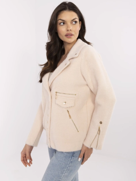 Jasnobeżowa kurtka alpaka z kieszeniami