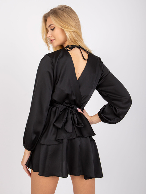 Czarna sukienka z falbaną Rimini