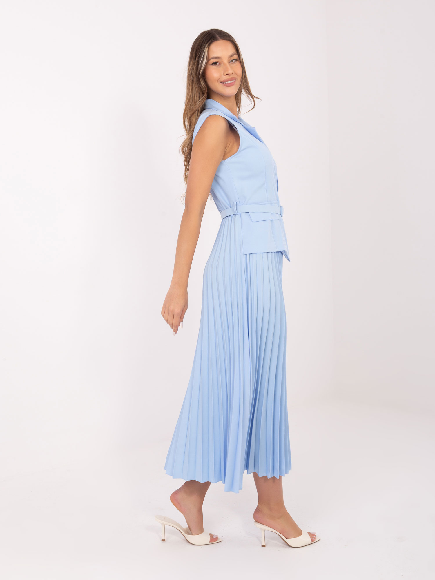 Jasnoniebieska elegancka sukienka z plisowaniem RUE PARIS 