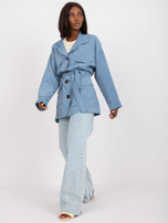 Niebieski krótki płaszcz z paskiem 